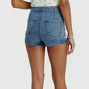 ᴡɪʟᴅ ꜰᴀʙʟᴇ ʙʟᴜᴇ ᴊᴇᴀɴ ꜱʜᴏʀᴛꜱ